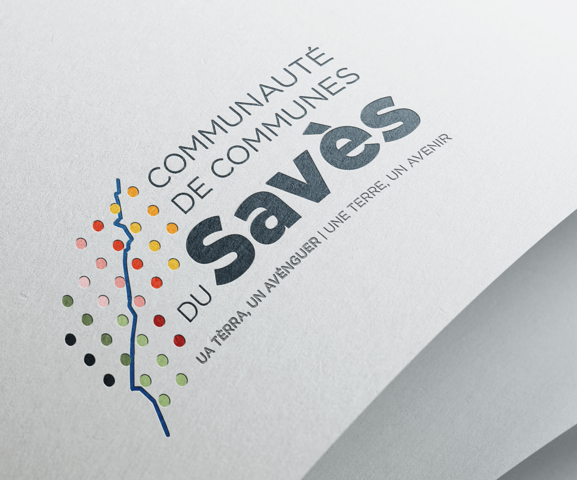 Free_Logo_Mockup_5