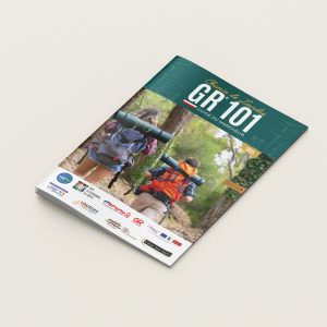 Free_A4_Brochure_Mockup_2