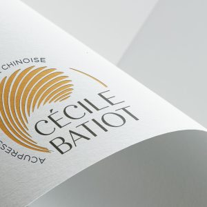 Free_Logo_Mockup_1